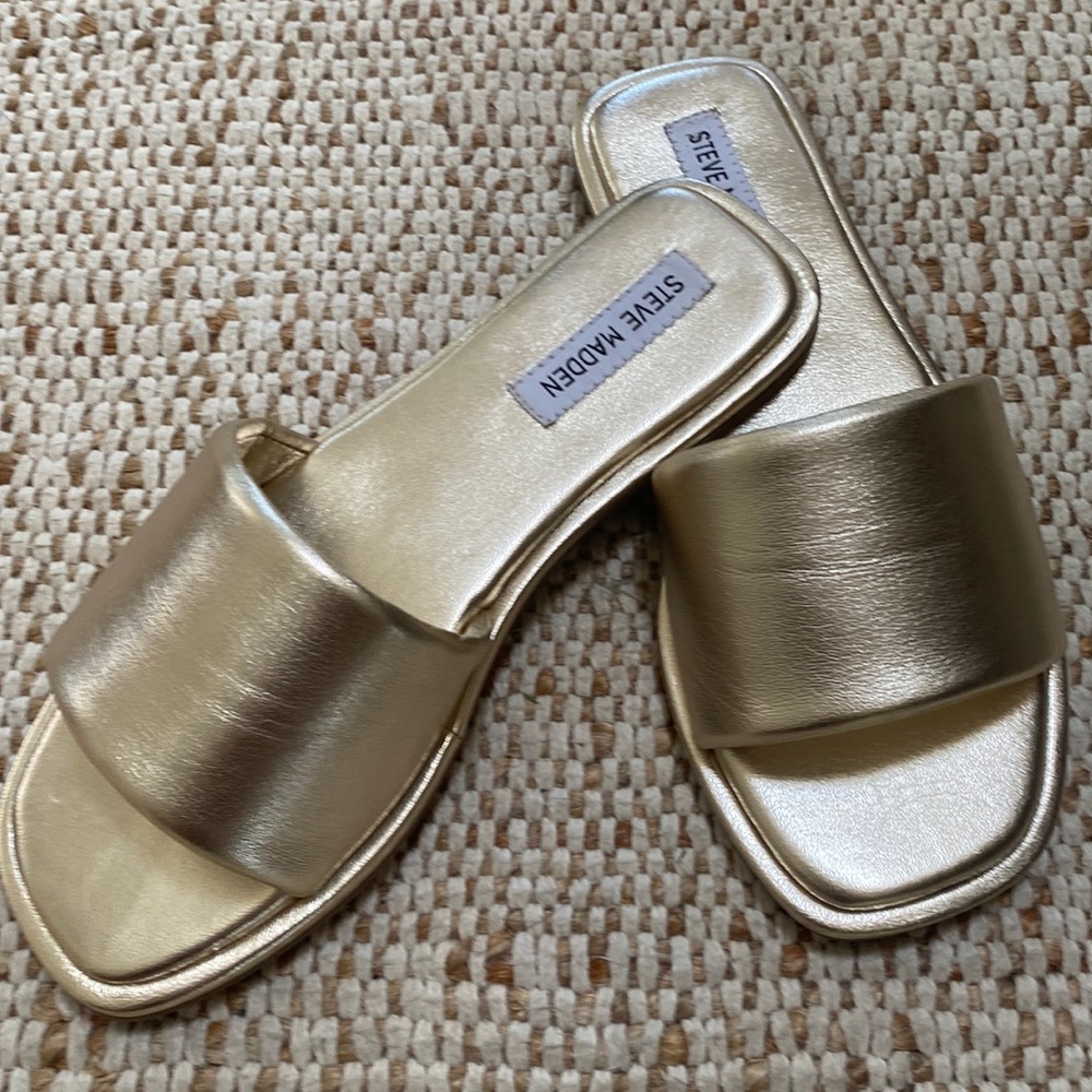 STEVE MADDEN Slides